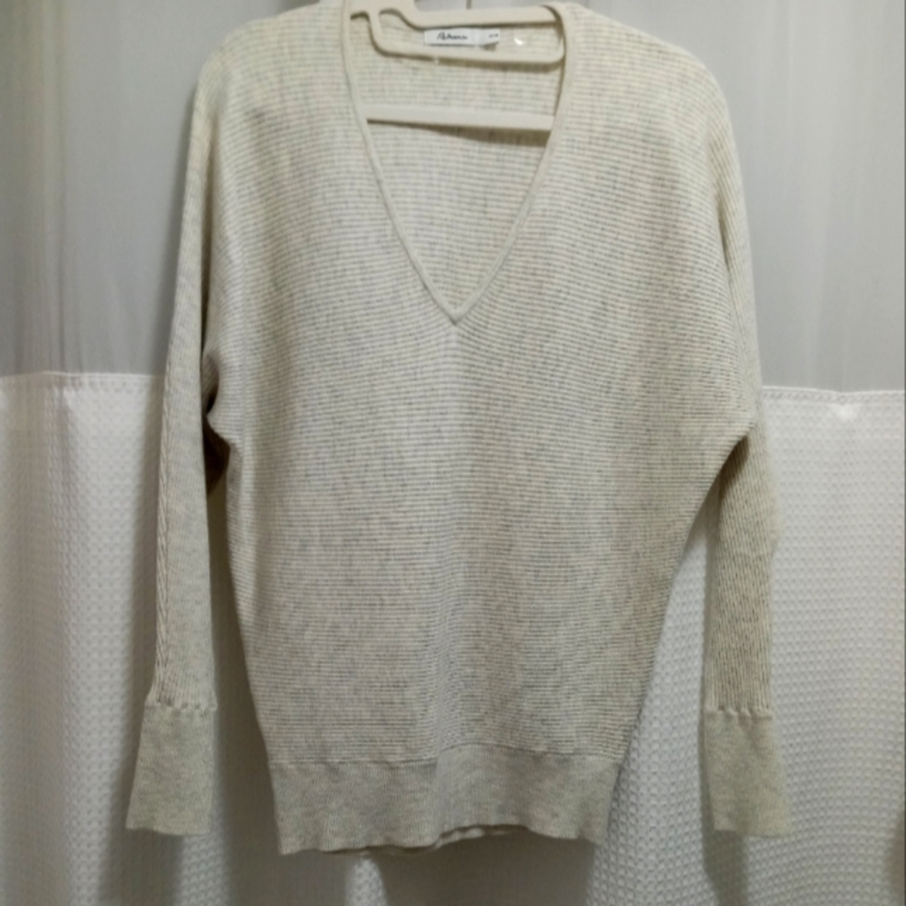 EUC Reitmans tunic sweater  size xs.